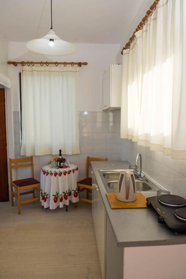 Cleopatra Apartments لاغاناس المظهر الخارجي الصورة
